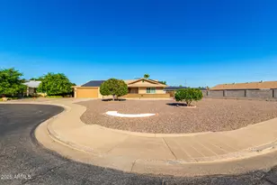 10425 N Balboa Dr, Sun City, AZ 85351 - Photo 3