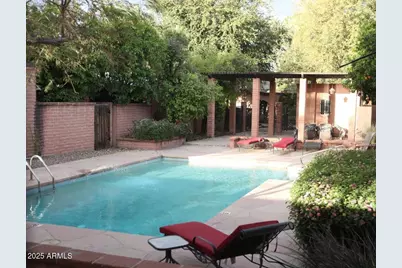 3046 N 32nd Street #333, Phoenix, AZ 85018 - Photo 1