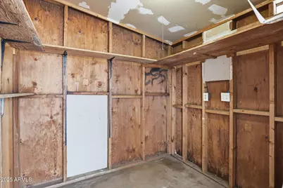 2001 N 39th Avenue, Phoenix, AZ 85009 - Photo 13