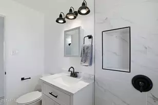 2001 N 39th Ave, Phoenix, AZ 85009 - Photo 19