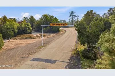 3144 Tonto Drive, Overgaard, AZ 85933 - Photo 31