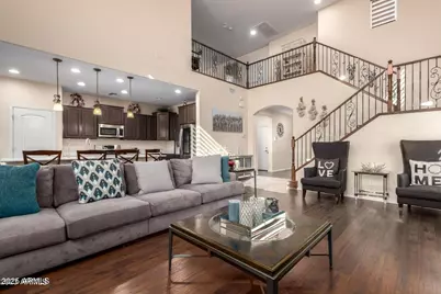 10763 W Cottontail Lane, Peoria, AZ 85383 - Photo 11