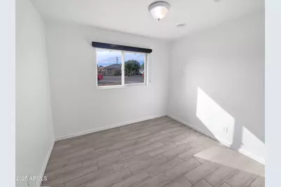 4345 N 47th Drive, Phoenix, AZ 85031 - Photo 15