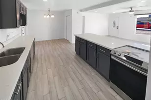 4345 N 47th Dr, Phoenix, AZ 85031 - Photo 13