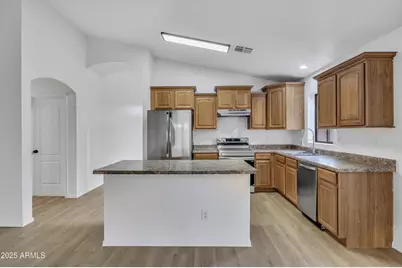 23606 W Wayland Drive, Buckeye, AZ 85326 - Photo 9