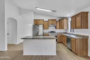 23606 W Wayland Dr, Buckeye, AZ 85326 - Photo 9