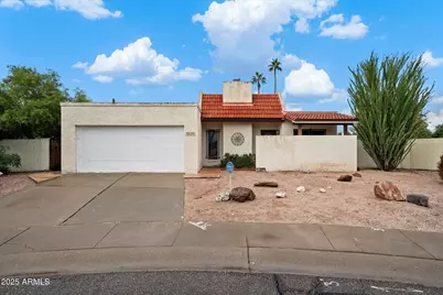 5520 N 77th Place, Scottsdale, AZ 85250 - Photo 1