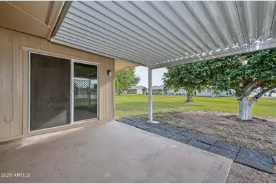 10643 W Roundelay Circle, Sun City, AZ 85351 - Photo 33