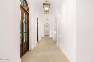 8601 N 59th Pl, Paradise Valley, AZ 85253 - Photo 7