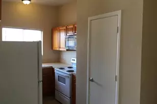 7106 N 68th Ave, Glendale, AZ 85303 - Photo 9