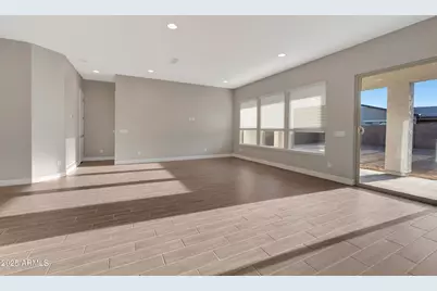 5613 N 193rd Avenue, Litchfield Park, AZ 85340 - Photo 5