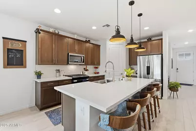 17285 W Running Deer Trail, Surprise, AZ 85387 - Photo 11