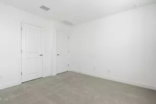 8010 W Royal Palm Rd, Peoria, AZ 85345 - Photo 17