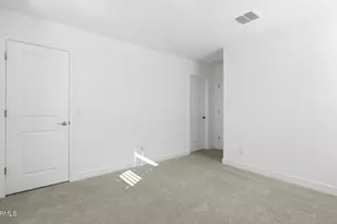 8010 W Royal Palm Rd, Peoria, AZ 85345 - Photo 21