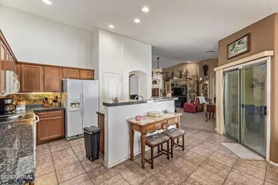 46058 W Tulip Lane, Maricopa, AZ 85139 - Photo 5