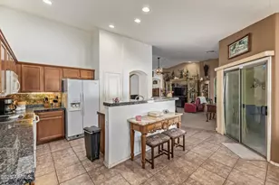 46058 W Tulip Ln, Maricopa, AZ 85139 - Photo 5