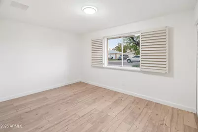 4218 W Lawrence Lane, Phoenix, AZ 85051 - Photo 21