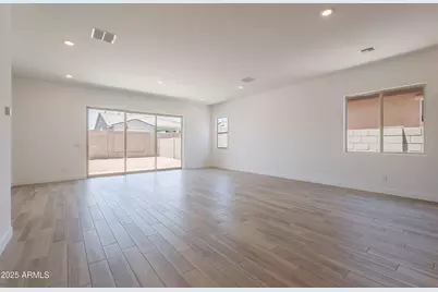 21427 W Meadowbrook Avenue, Buckeye, AZ 85396 - Photo 11