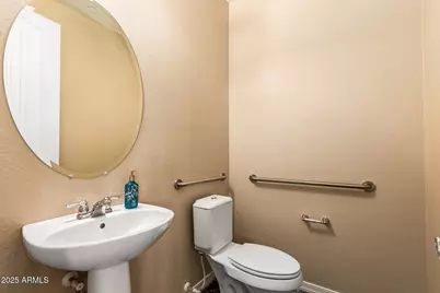 18199 W Mackenzie Drive, Goodyear, AZ 85395 - Photo 21