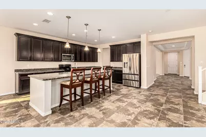 18199 W Mackenzie Drive, Goodyear, AZ 85395 - Photo 15