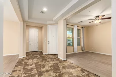 18199 W Mackenzie Drive, Goodyear, AZ 85395 - Photo 7