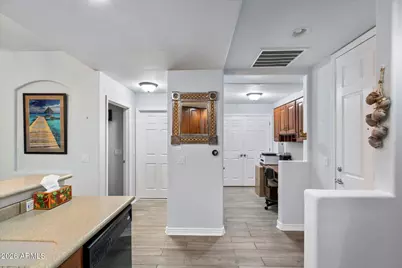 5450 E Deer Valley Drive #2008, Phoenix, AZ 85054 - Photo 7