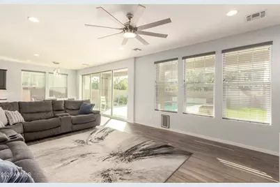 10205 E Nopal Avenue, Mesa, AZ 85209 - Photo 9