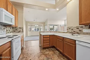 1546 E Earl Dr, Casa Grande, AZ 85122 - Photo 3