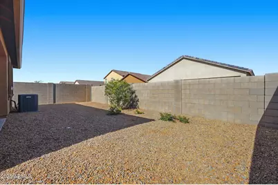 35226 W San Ildefanso Avenue, Maricopa, AZ 85138 - Photo 31