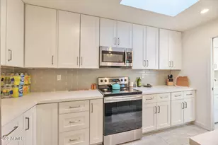 10566 N 87th Pl, Scottsdale, AZ 85258 - Photo 5