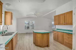 1634 E Michelle Dr, Phoenix, AZ 85022 - Photo 19