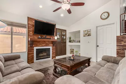 479 W Douglas Avenue, Gilbert, AZ 85233 - Photo 7