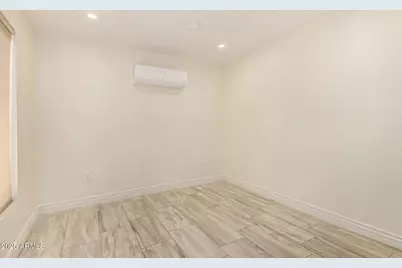 479 W Douglas Avenue, Gilbert, AZ 85233 - Photo 27