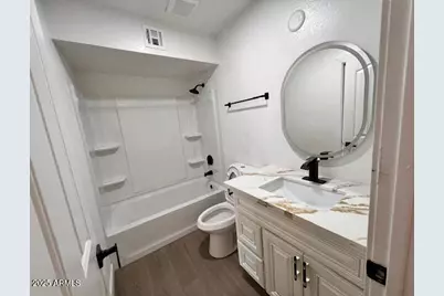 2115 W Belmont Avenue #4, Phoenix, AZ 85021 - Photo 9