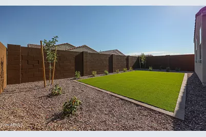 8907 W Colter Street, Glendale, AZ 85305 - Photo 37
