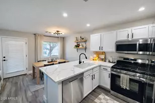 125 S 56th St, Mesa, AZ 85206 - Photo 1