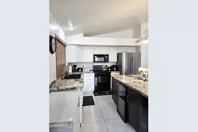 7537 W Wescott Drive, Glendale, AZ 85308 - Photo 17