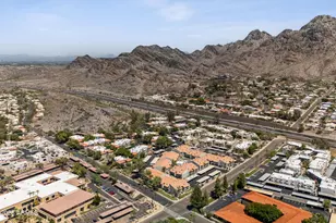 7557 N Dreamy Draw Dr, Phoenix, AZ 85020 - Photo 27