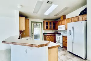 3301 S Goldfield Rd, Apache Junction, AZ 85119 - Photo 17