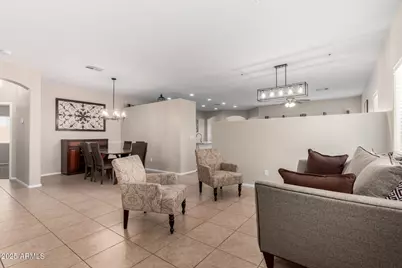 688 W Green Tree Drive, San Tan Valley, AZ 85143 - Photo 5