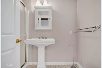 5753 W Glendale Avenue #Apt 202, Glendale, AZ 85301 - Photo 7