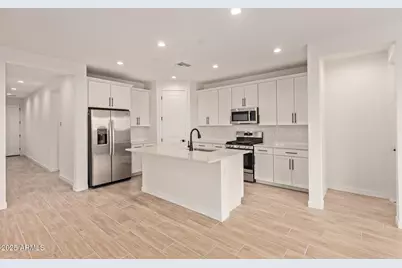 8644 S 170th Avenue, Goodyear, AZ 85338 - Photo 7