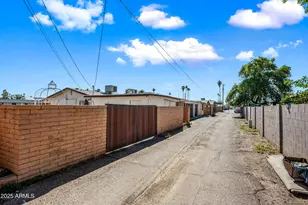 1138 N Dresden Cir, Mesa, AZ 85203 - Photo 9