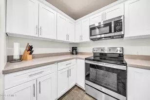 14300 W Bell Rd, Surprise, AZ 85374 - Photo 13