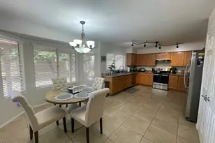 4639 E Annette Dr, Phoenix, AZ 85032 - Photo 5