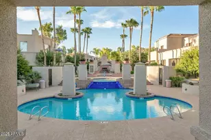 8989 N Gainey Center Dr, Scottsdale, AZ 85258 - Photo 31