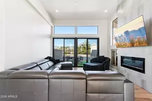 8989 N Gainey Center Dr, Scottsdale, AZ 85258 - Photo 9