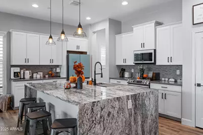 12090 W Peak View Road, Peoria, AZ 85383 - Photo 13