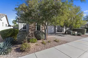 12090 W Peak View Rd, Peoria, AZ 85383 - Photo 3