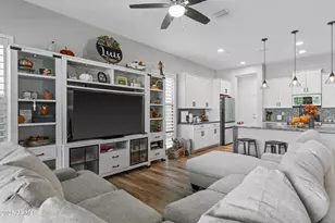 12090 W Peak View Rd, Peoria, AZ 85383 - Photo 17